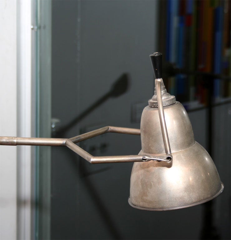 Edouard Bouquet silver plated brass equilibrium desk lamp In Excellent Condition In New York, NY