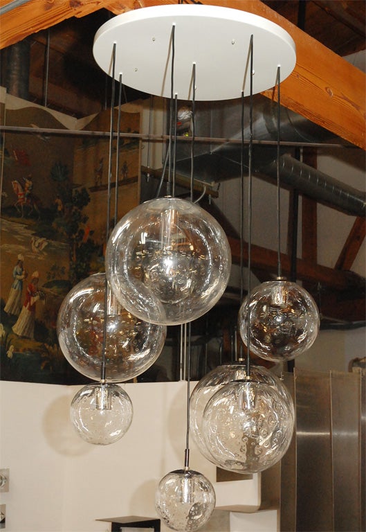 Raak 8 glass bulb pendant chandelier, glass globes have bubbles