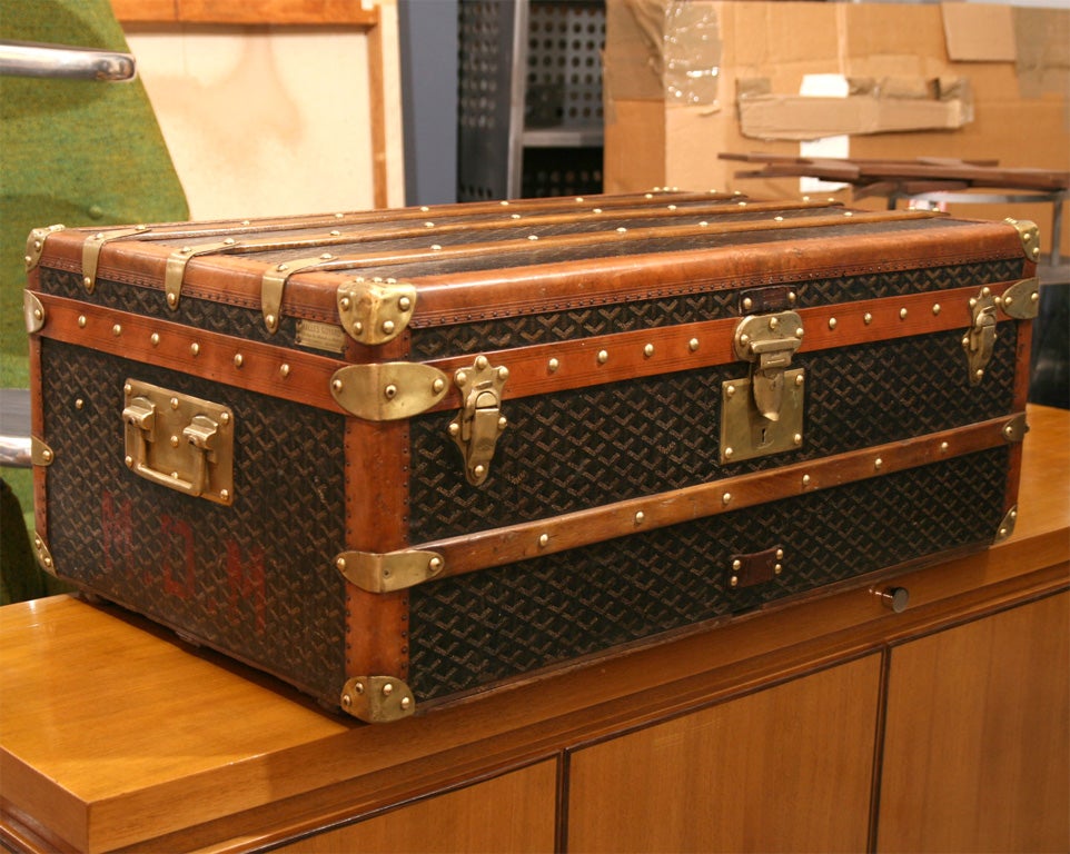 A beautiful Goyard steamer trunk with the classic Goyard motiff.