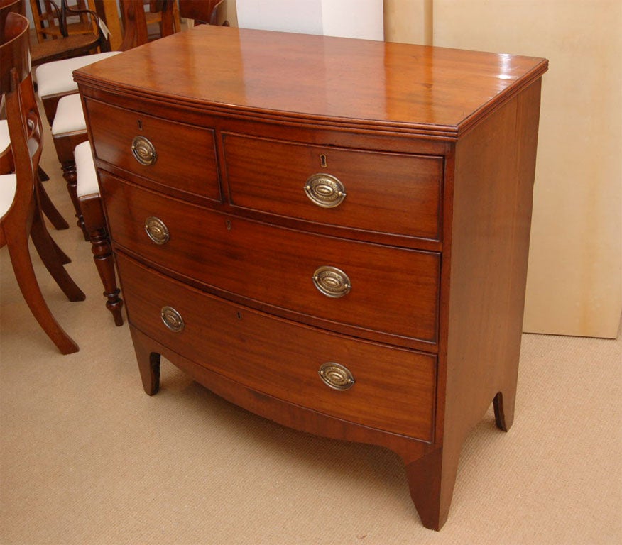 Early 19th Century Regency Bowfront Mahogany Chest In Good Condition For Sale In East Hampton, NY