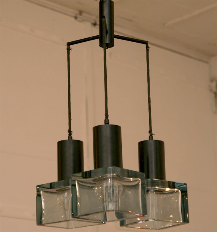 Mid-20th Century Seguso Three Blue Glass Cube Ceiling Light Designed by Flavio Poli For Sale