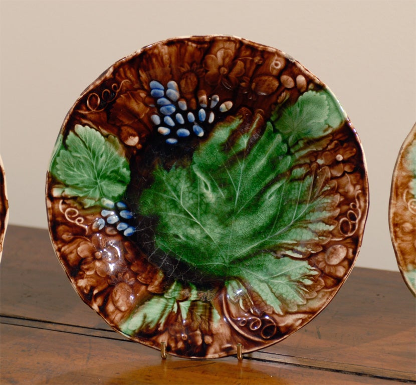 Glazed Set of 5 English Majolica Alloa Plates