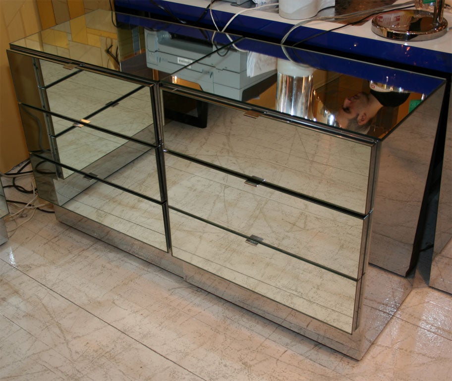 Ello Mirrored Nightstand