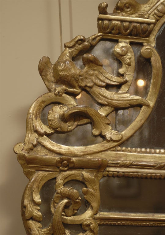 Regence style Gilt-wood Mirror with Trophic Crest, c. 1760 2