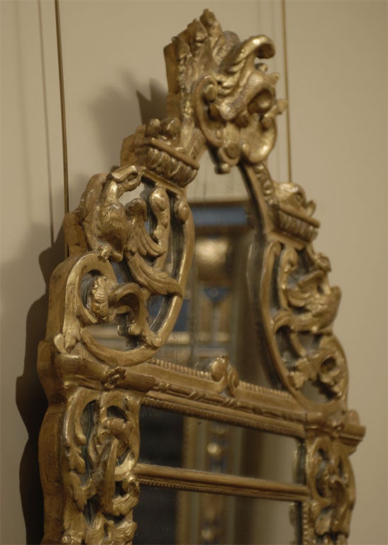 Regence style Gilt-wood Mirror with Trophic Crest, c. 1760 3