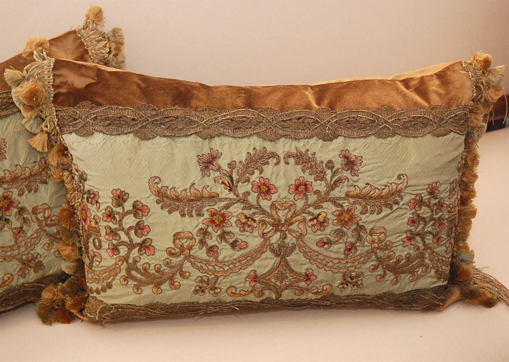 Pair of 19th C. French Metallic & Chenille Textile Pillows In Good Condition In Los Angeles, CA