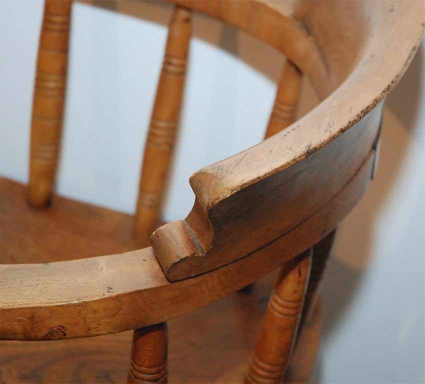 19THC NEW ENGLAND ORIGINAL PATINA WINDSOR CAPTAIN'S CHAIR 1