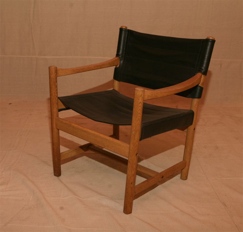 Mid-Century Modern Pair of Black Leather Oak Frame Armchairs