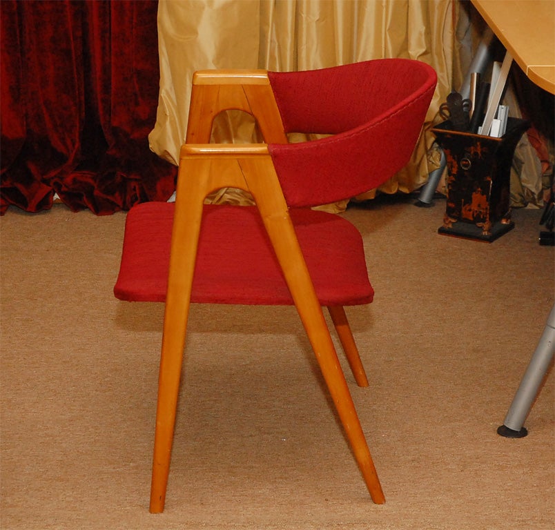 Milieu du XXe siècle Paire de fauteuils français des années 1950 en vente