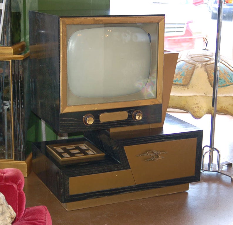 1950's TV on Stand 2