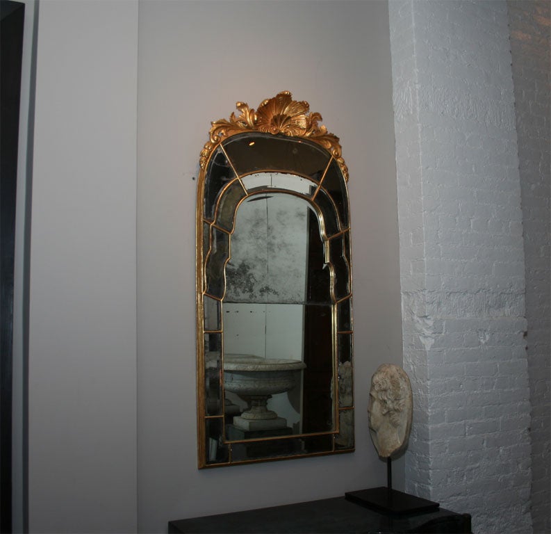 Early 18th Century Queen Anne Gilt Pier Mirror For Sale 5