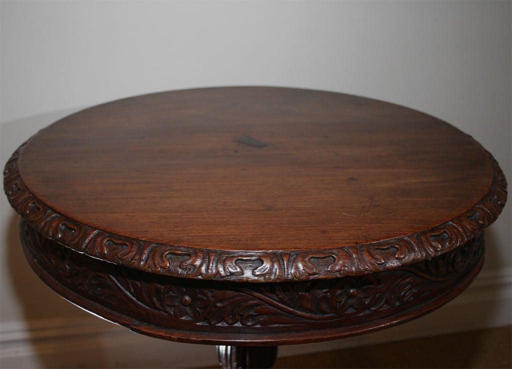 Anglo-Indian Round Carved Rosewood Side Table For Sale 1