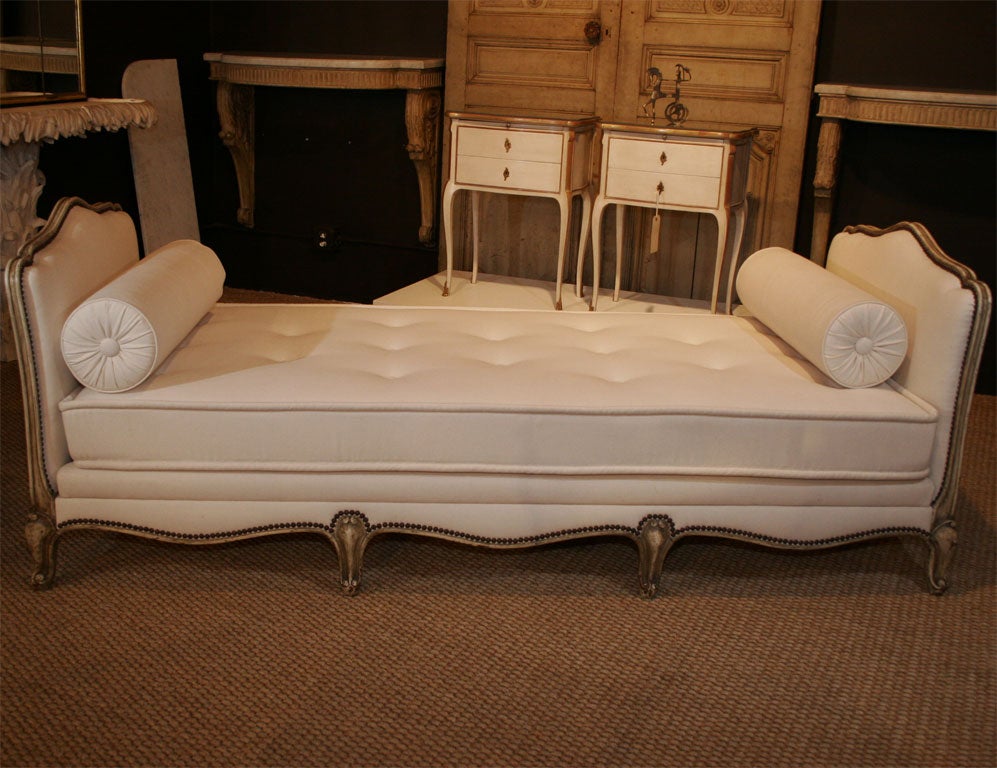 Louis XV Style Painted Daybed