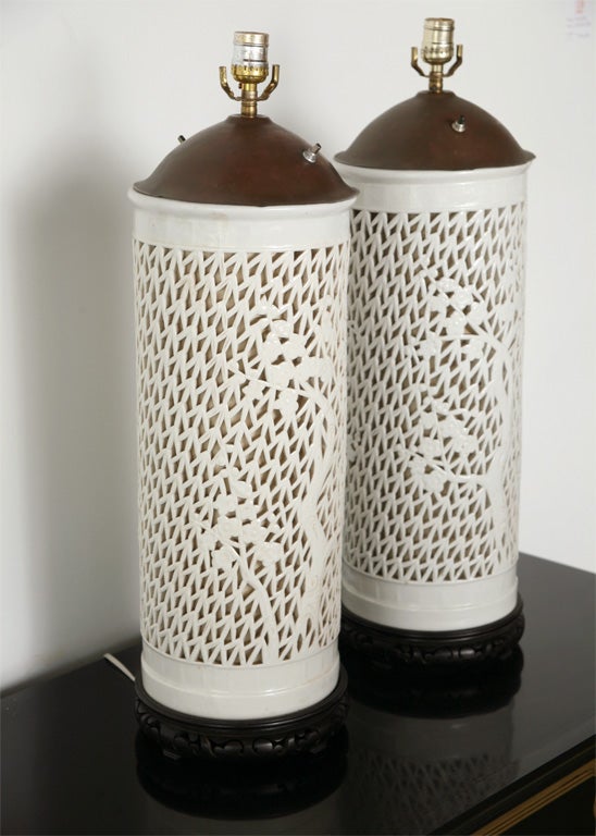 Pair Japanese Reticulated Porcelain Lamps 6