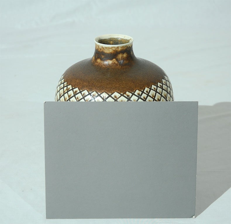 Large Gerd Bogelund vase produced by Royal Copenhagen