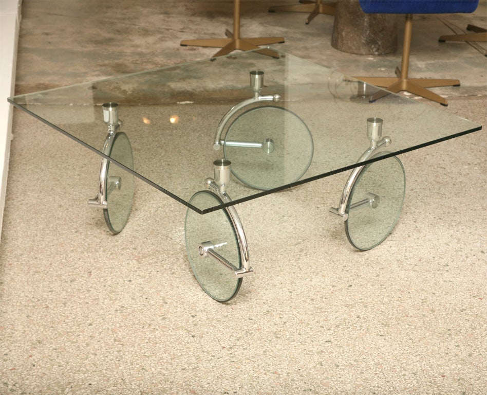 Italian Cocktail Table in the Style of  Gae Aulenti