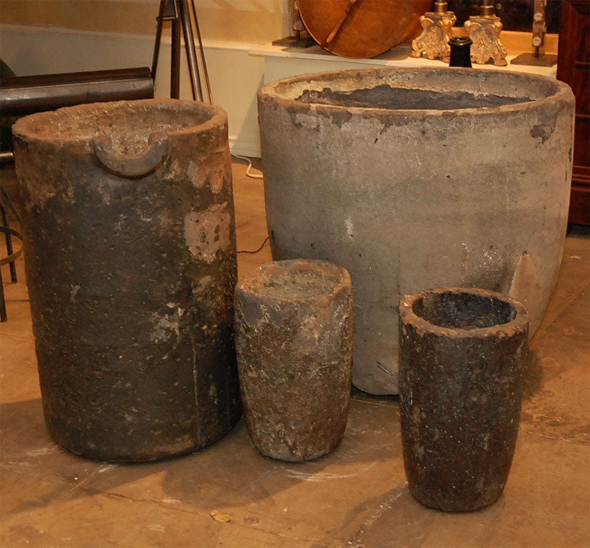French Lava Crucibles