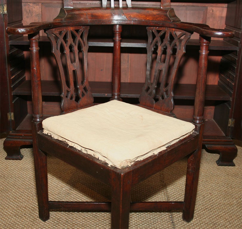 Extremely Fine 18th C English Corner Chair 4
