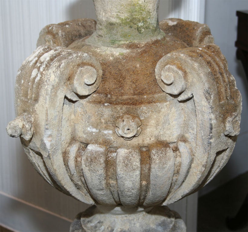 Pair of Cast Stone Finials In Good Condition For Sale In Mt. Kisco, NY