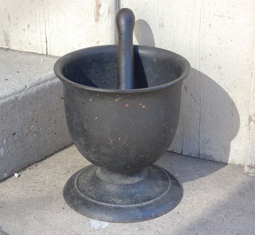 Cast iron oversized mortar and pestle