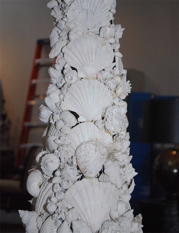 Monumental Pair of Shell Towers in the Style of Tony Duquette In Excellent Condition In New York, NY