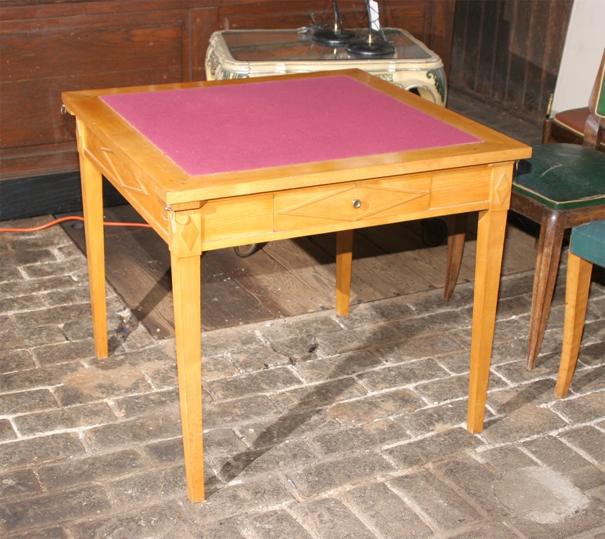 French Game Table