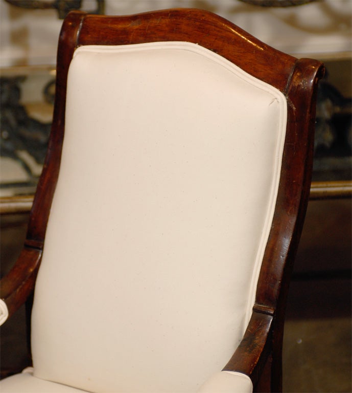 Petit fauteuil d'enfant français en bois rembourré de style Louis-Philippe Bon état - En vente à Atlanta, GA