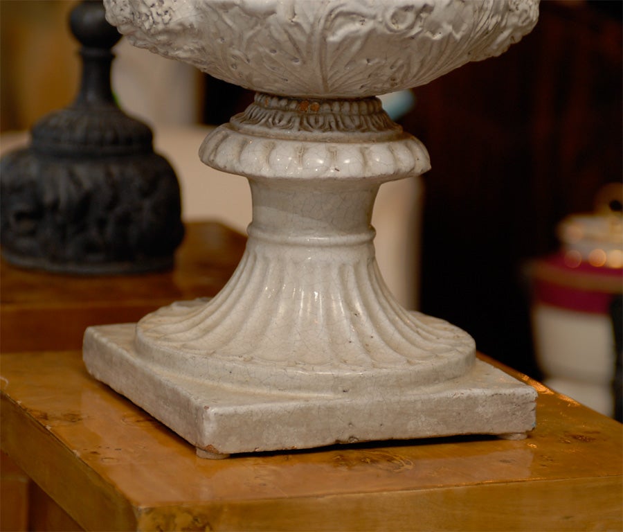 Italian Neoclassical Glazed Terracotta Campagne Urn, Gadroon Edge, circa 1920s For Sale 8