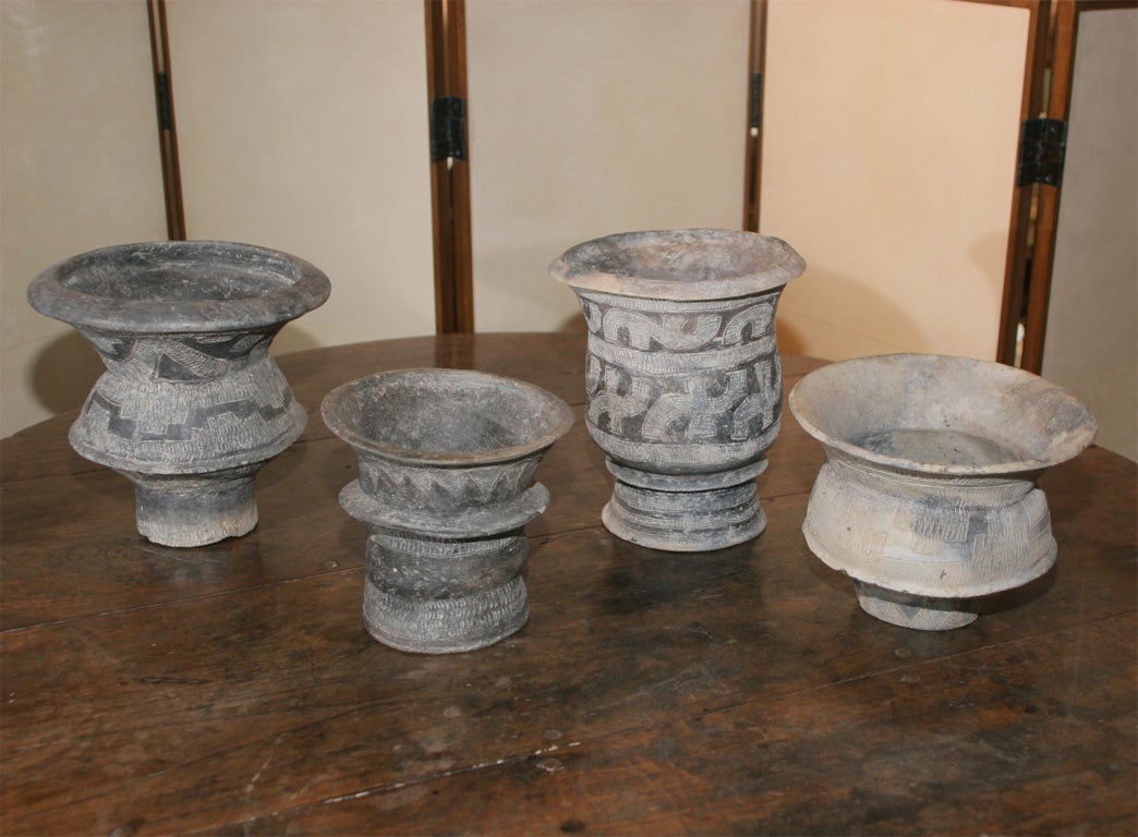 Ban Chiang Pots, 3,500 years old, each clay pot has unique indigenous shape and pattern, two sizes available, large 8 1/2 to 9