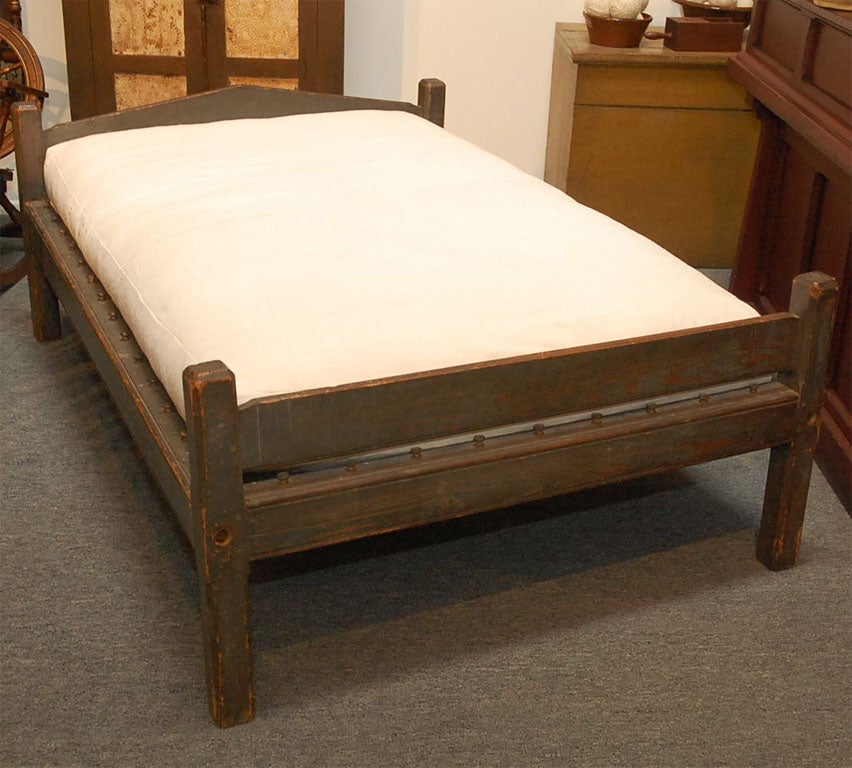 EARLY 19TH C .ORIGINAL GRAY PAINTED 3/4 BED W/CUSTOM MATTRESS