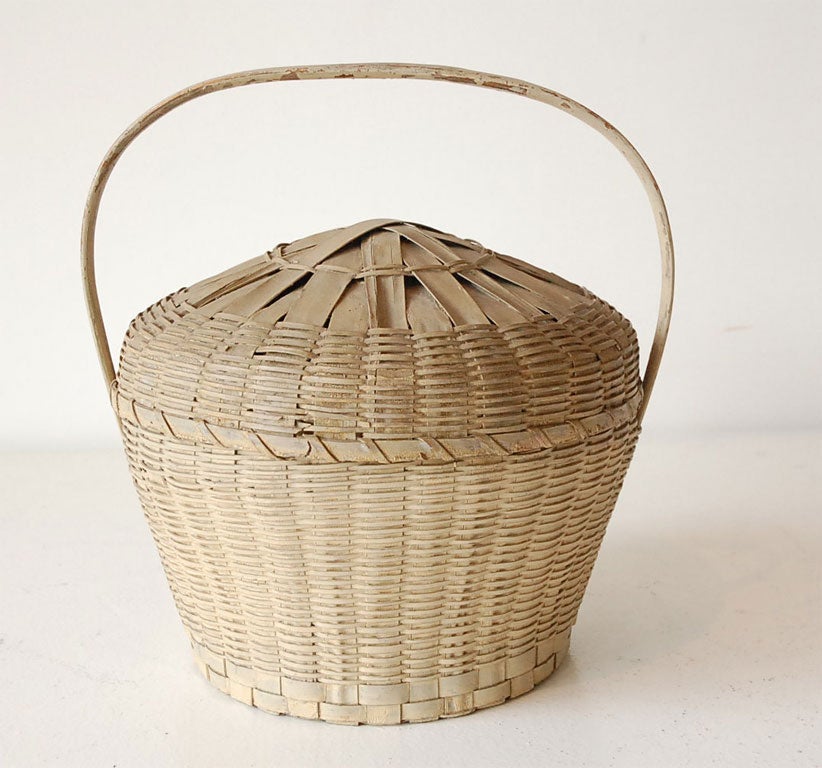 EARLY 19TH C. PAINTED BASKET W/ ATTACHED  LID FROM NEW ENGLAND