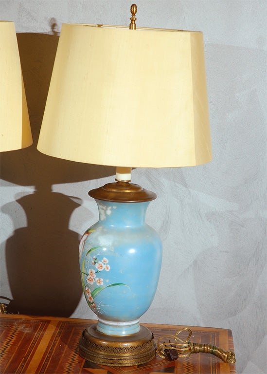 Pr Hand Decorated Glass Table Lamps In Good Condition For Sale In Culver City, CA