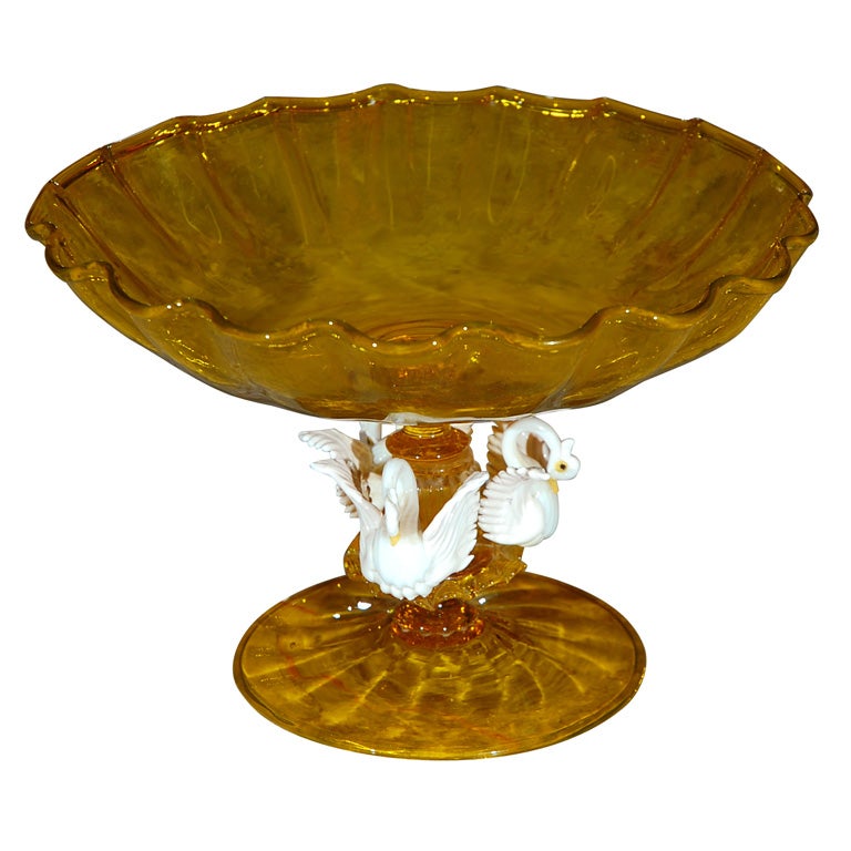 MURANO COMPOTE BOWL WITH THREE WHITE SWANS