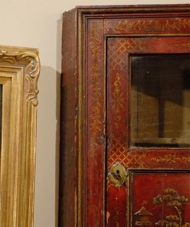 English 19th Century Chinoiserie Red Lacquer Hanging Corner Cupboard For Sale