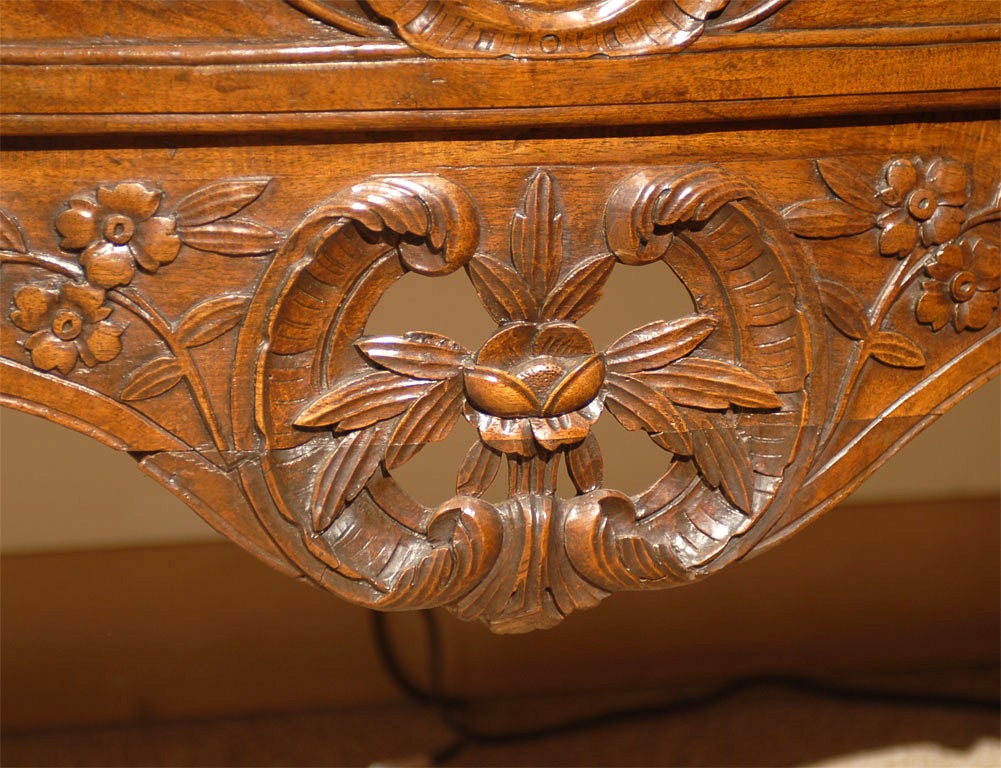 Hand-Carved Louis XV Period Serpentine Commode in Walnut, France ca. 1750 For Sale