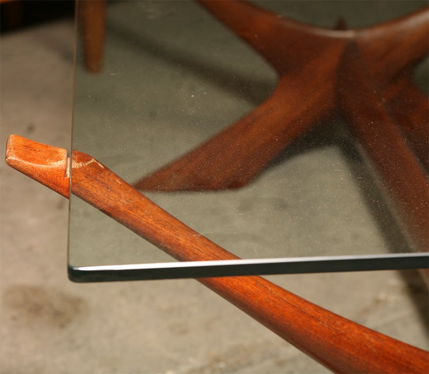 illum wikkelso coffee table