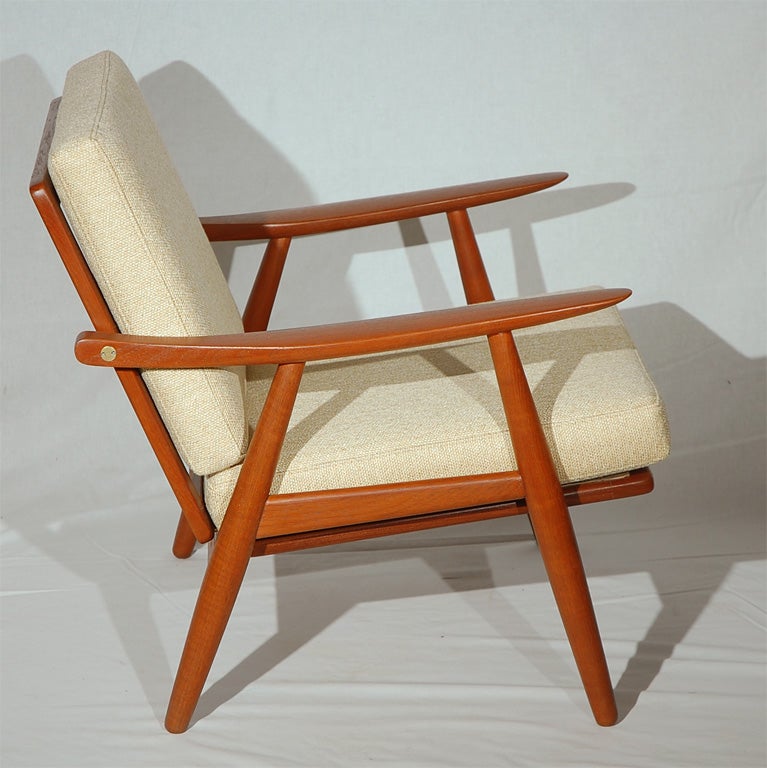 Pair of Hans Wegner GE270 Arm Chairs 1