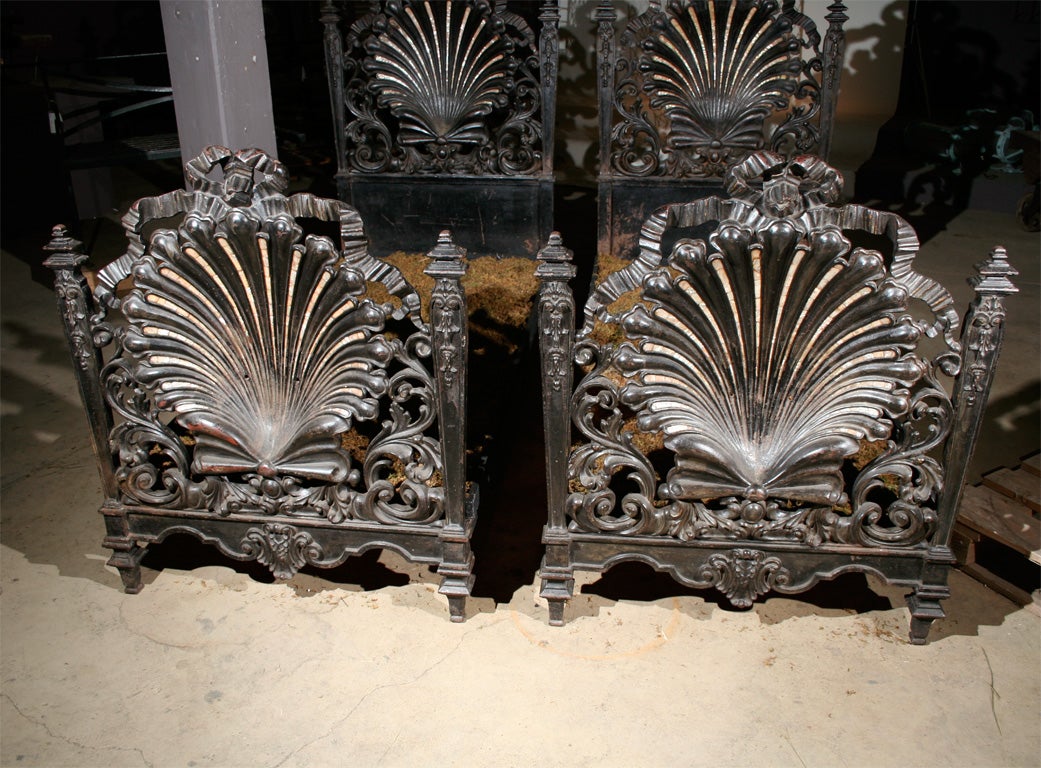 Pair of Italian cast iron and mother of pearl beds For Sale 1