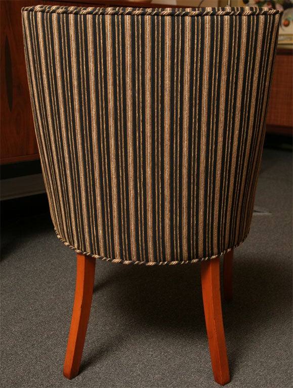 Sleek Tailored 1940s Slipper Side Chairs 4