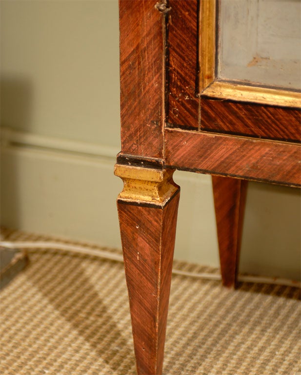 Faux Bois Vitrine