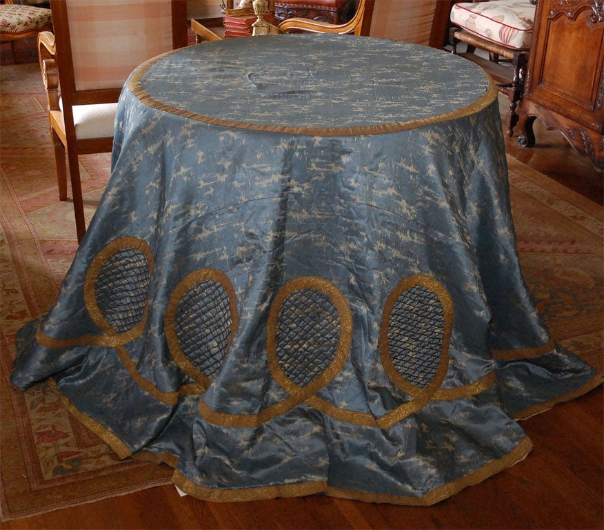 Table cover silk and goldthread