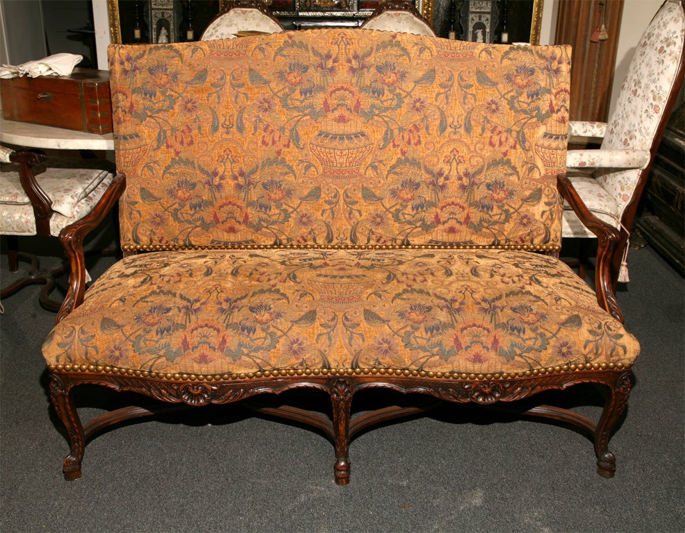SMALL LOUIS 15 STYLE WALNUT SETTEE