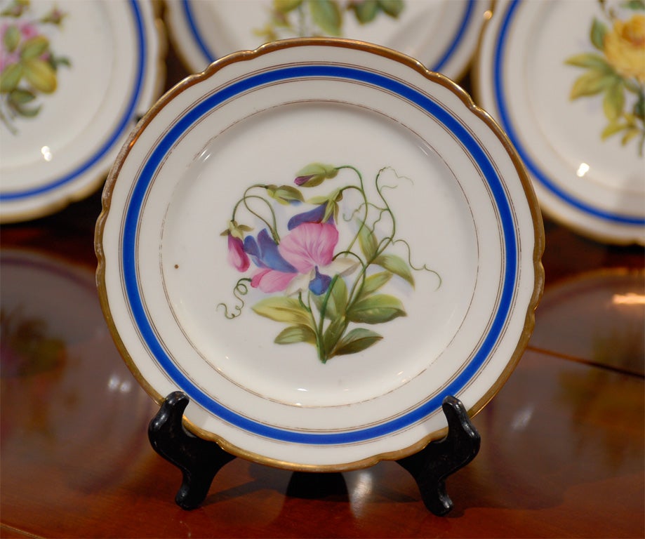 French Dessert Plates by Sevres Vieux Paris Collection circa 1860 (6 ) For Sale