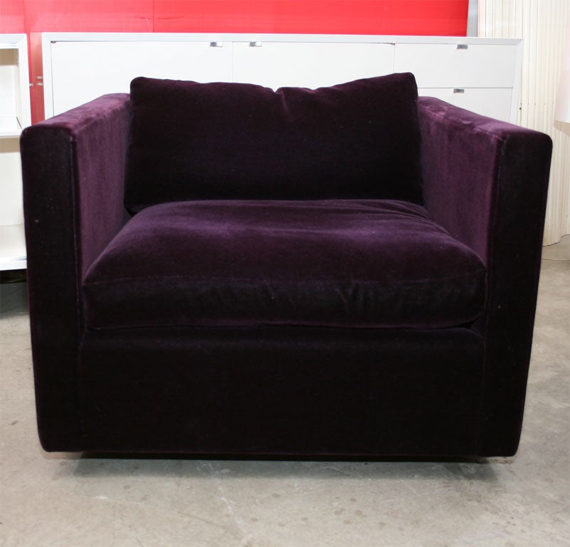 20th Century Pair of Charles Pfister club chairs, mfg. Knoll-purple mohair