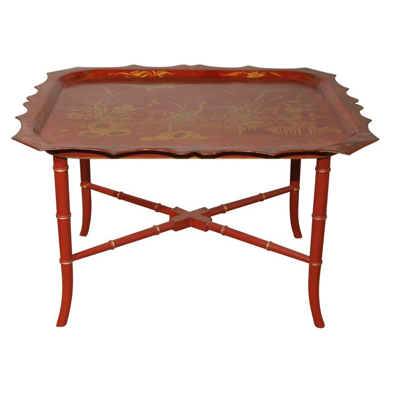 Regency Period Shaped Red Tole Tray with Gold Chinoiserie Decoration, circa 1820 For Sale