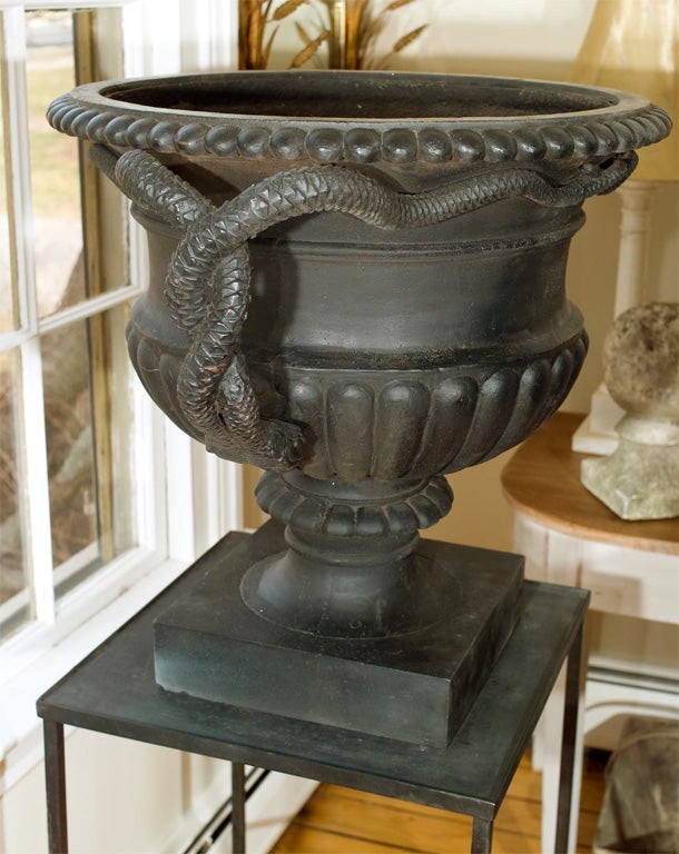 urns with handles