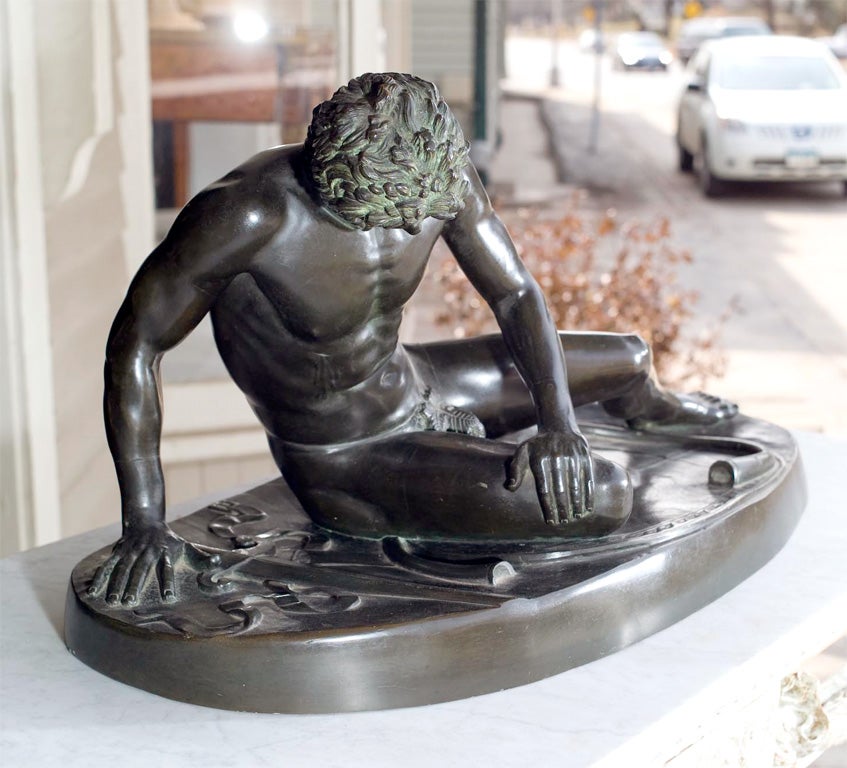 Bronze figure of the Dying Gaul 1