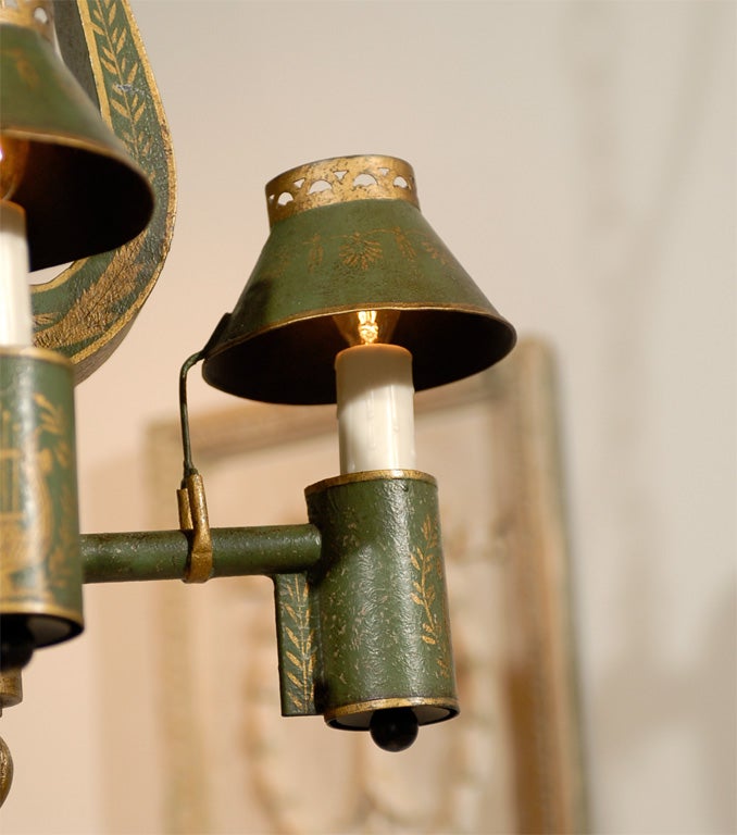 French Neoclassical Style Painted Tôle Four-Light Chandelier with Lyre Motif In Good Condition In Atlanta, GA