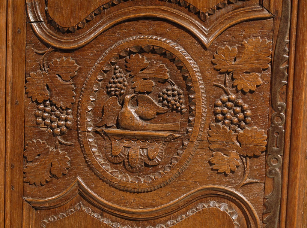 Louis XV Normandie Oak Armoire ca. 1760 im Angebot 1