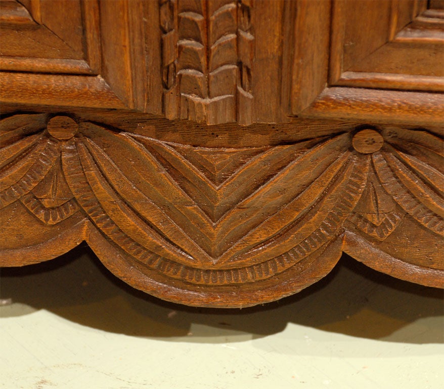 Louis XV Normandie Oak Armoire ca. 1760 im Angebot 2